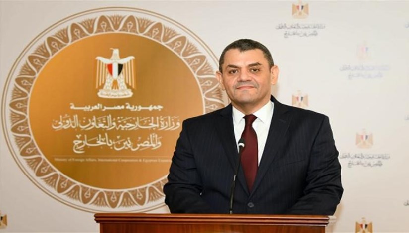 السفير نادر زكي