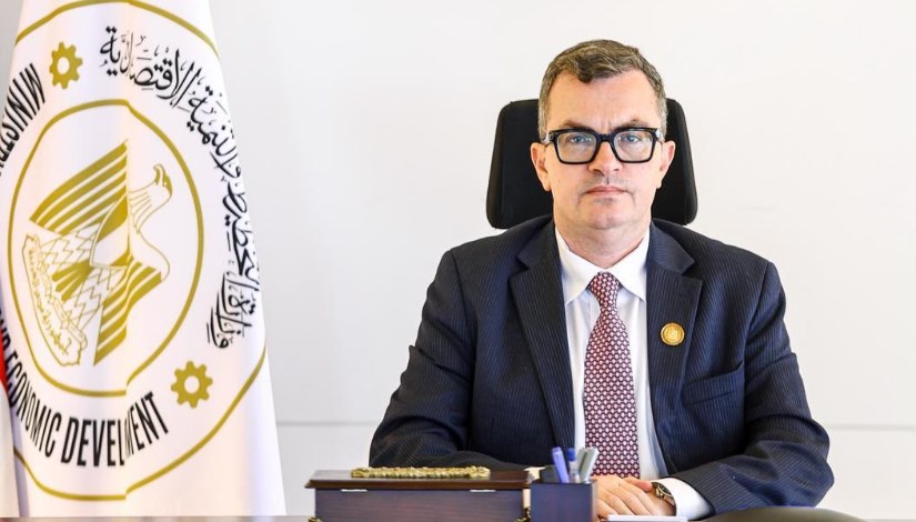 الدكتور أحمد رستم - وزير التخطيط والتنمية الاقتصادية