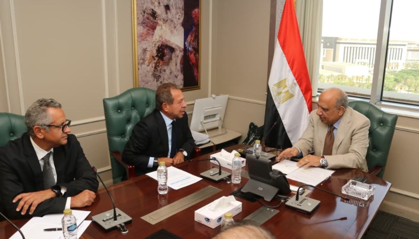 وزير الكهرباء مع وفد أوراسكوم
