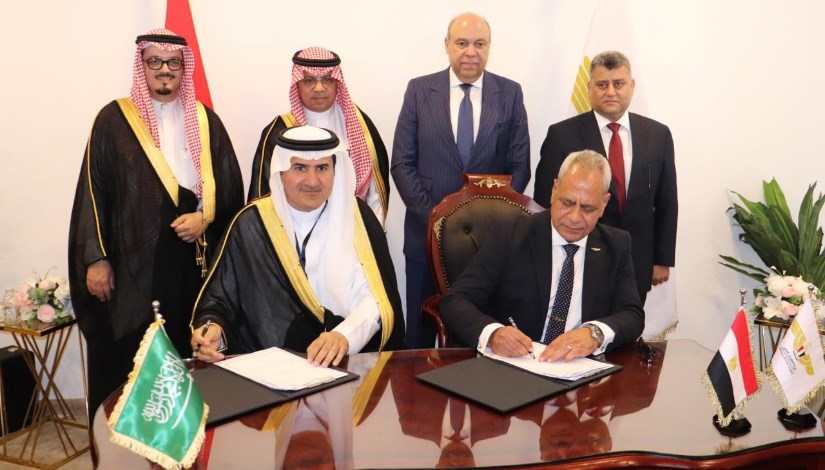 توقيع بروتوكول تعاون بين الأكاديمية المصرية